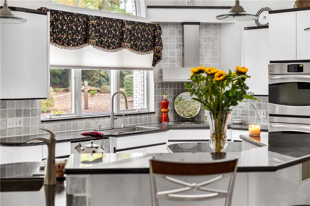 3 Scott Drive Lincoln, RI 02865 - Photo 18 of 49 Island eating area.