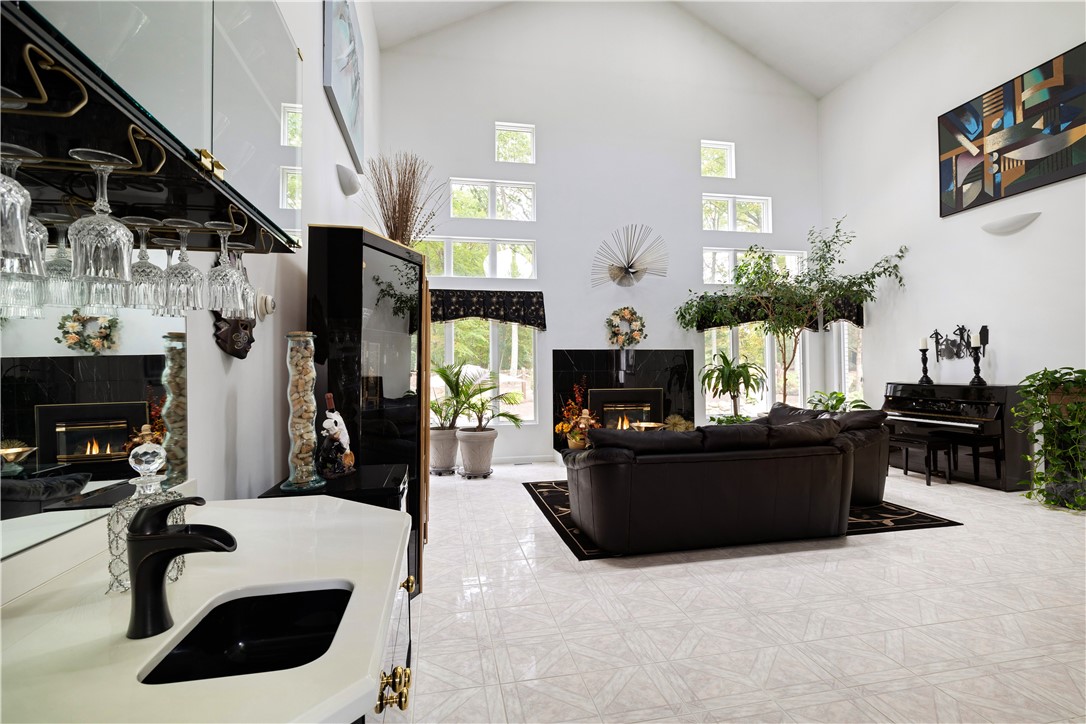 3 Scott Drive Lincoln, RI 02865 - Photo 23 of 49 Great Room