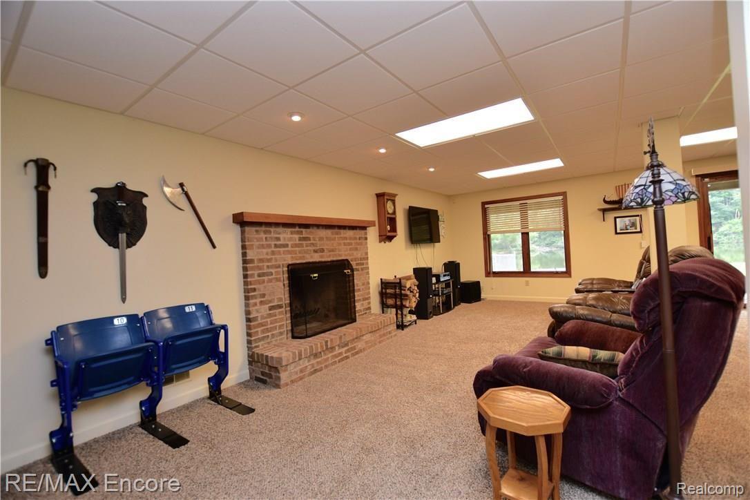 940 South Van Road Holly, MI 48442 - Photo 45 of 55 DSC_2108.jpg