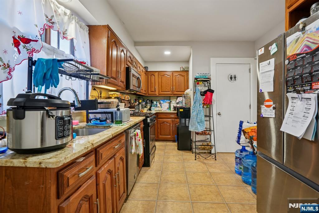228 Totowa Road Totowa, NJ 07512 - Photo 10 of 39 a view of a storage & utility room