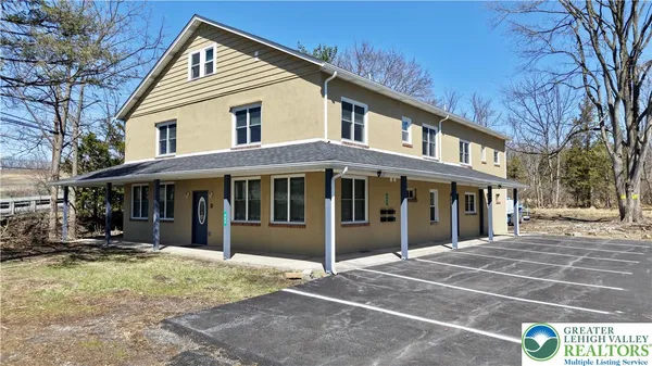 $1,999 | 403 North Walnut Street, Unit B, Bath, PA 18014