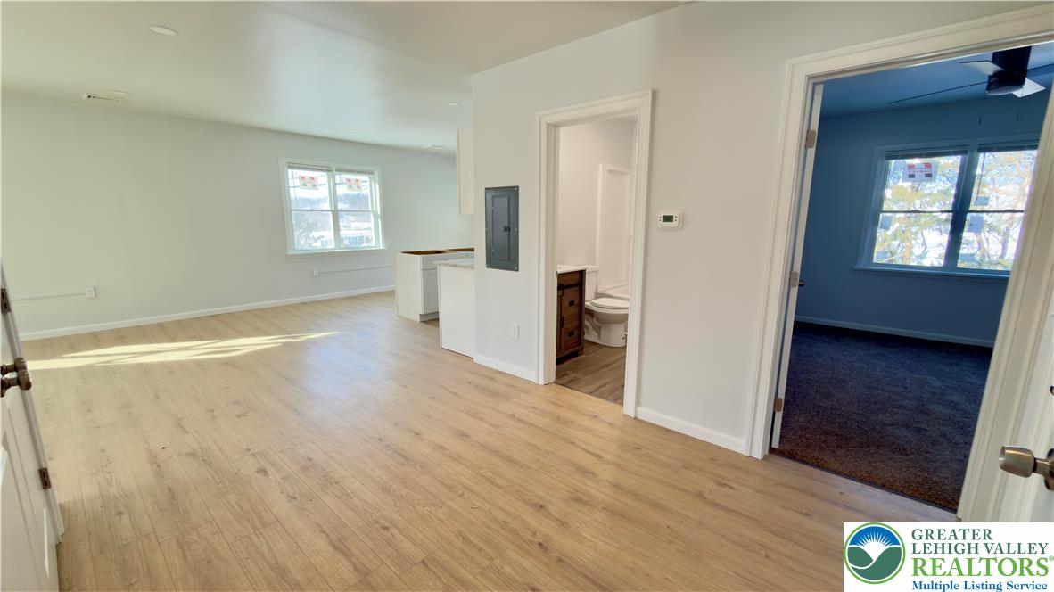 403 North Walnut Street, Unit B Bath, PA 18014 - Photo 14 of 31