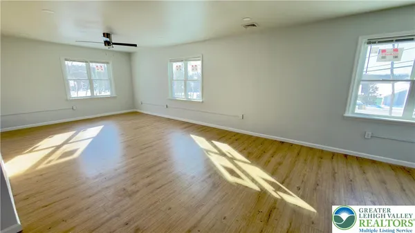 $1,999 | 403 North Walnut Street, Unit B, Bath, PA 18014