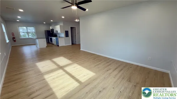 $1,999 | 403 North Walnut Street, Unit B, Bath, PA 18014