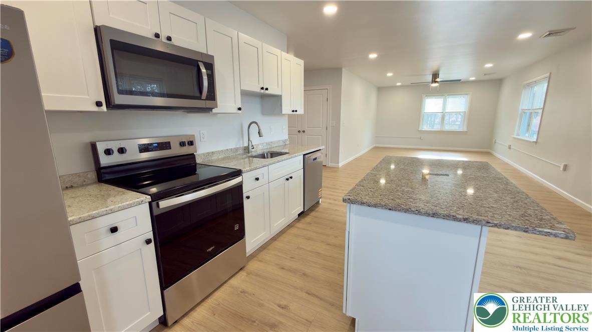 403 North Walnut Street, Unit B Bath, PA 18014 - Photo 9 of 31