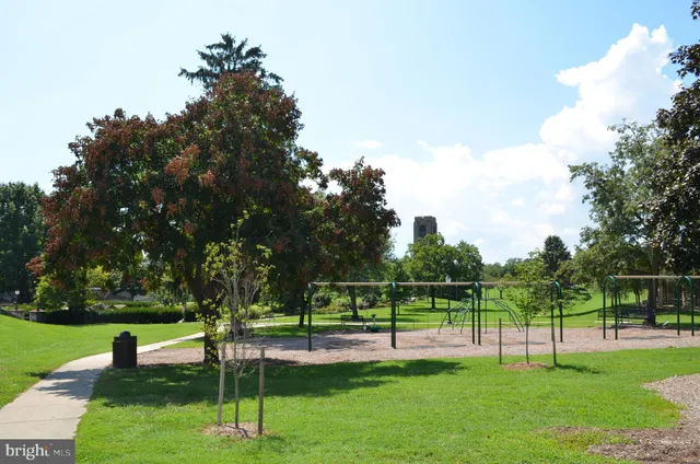 $2,350 | 313 North Market Street, Frederick, MD 21701