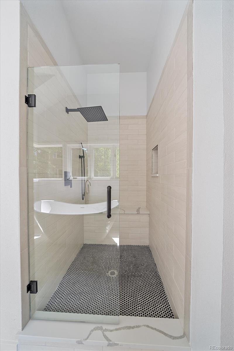 31883 Torrey Pine Circle Evergreen, CO 80439 - Photo 16 of 33