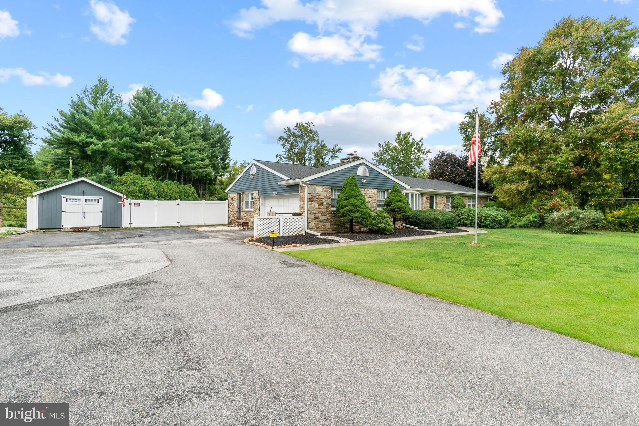 12559 Dulaney Valley Road Phoenix, MD 21131 - Photo 4 of 49 Plenty of parking