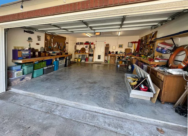 a view of back yard of the house