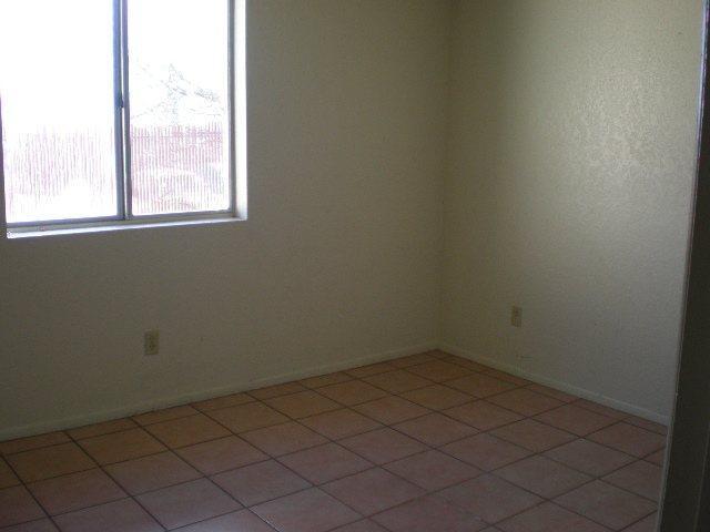 425 Camino Hombre De Oro Rio Rico, AZ 85648 - Photo 4 of 7