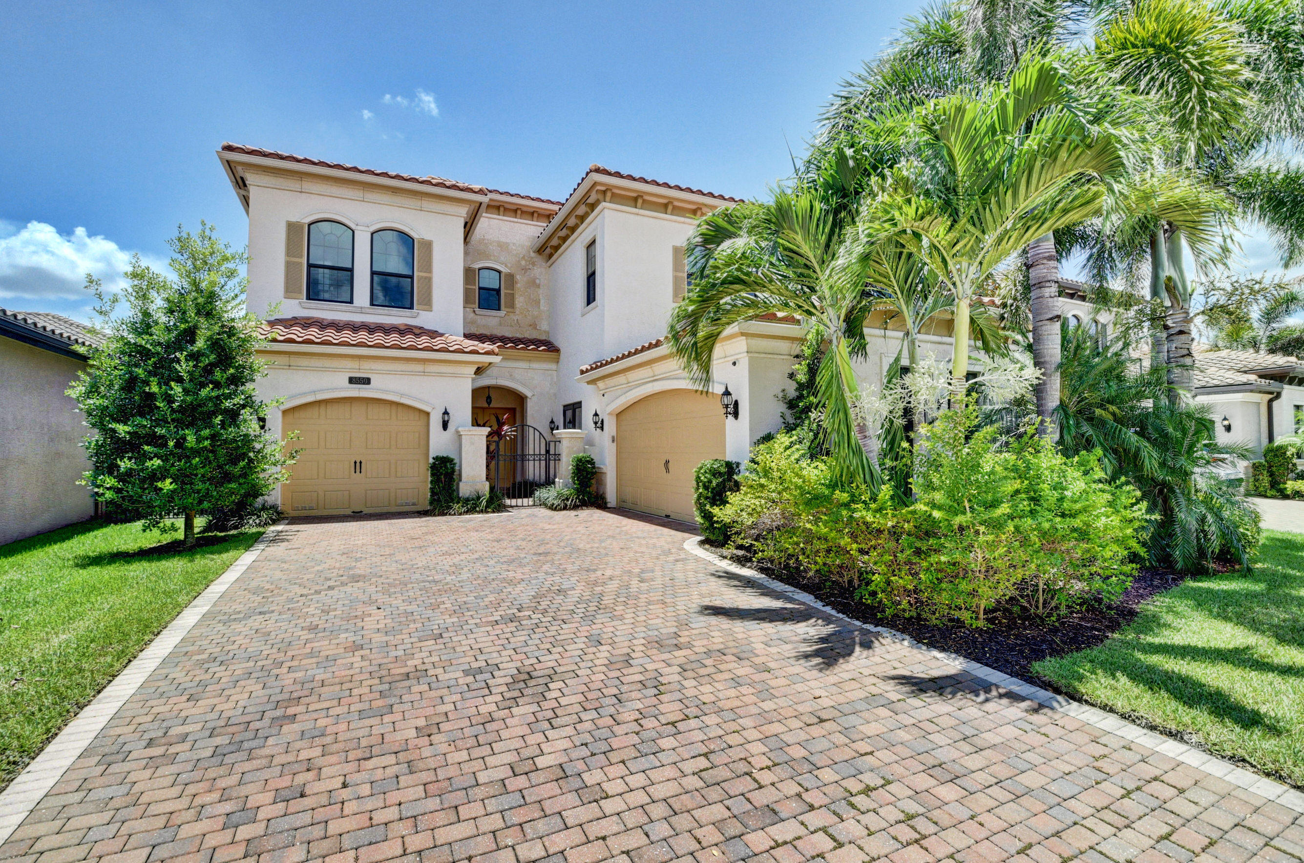 8550 Lewis River Road Delray Beach, FL 33446 - Photo 1 of 77 Front of house