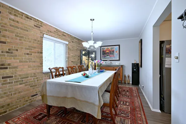 $310,000 | 360 Claymoor, Unit 2E, Hinsdale, IL 60521