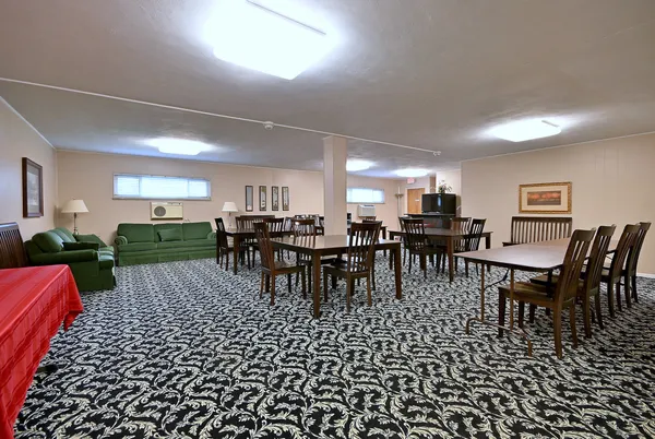 $310,000 | 360 Claymoor, Unit 2E, Hinsdale, IL 60521