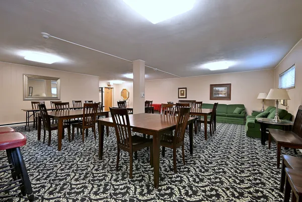 $310,000 | 360 Claymoor, Unit 2E, Hinsdale, IL 60521
