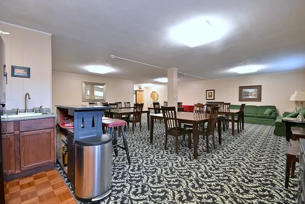 $310,000 | 360 Claymoor, Unit 2E, Hinsdale, IL 60521