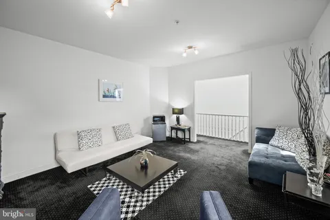 $1,200,000 | 210 South High Street, Baltimore, MD 21202