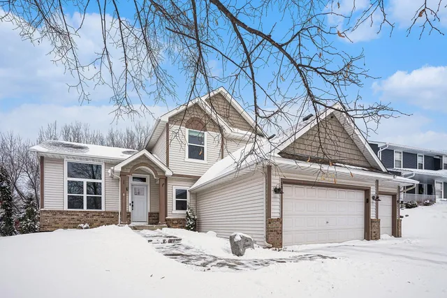 $440,000 | 107 Shepherdia Court, Watertown, MN 55388