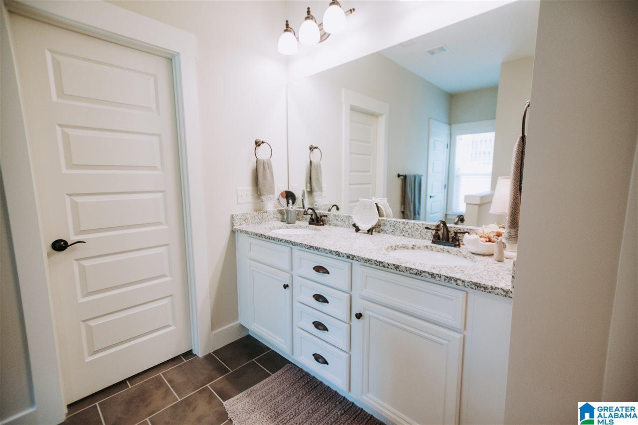 235 Lorrin Lane Sterrett, AL 35147 - Photo 14 of 27