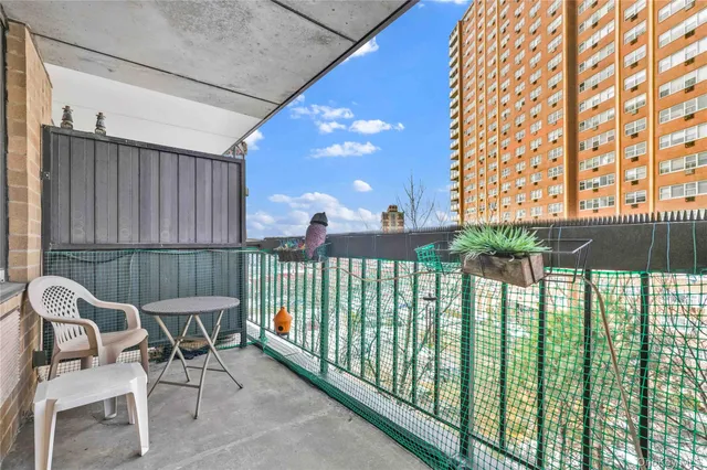 $580,000 | 138-35 Elder Avenue, Unit 6B | Flushing