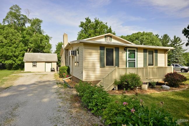 6806 Baer Road Fort Wayne, IN 46809 - Photo 1 of 27