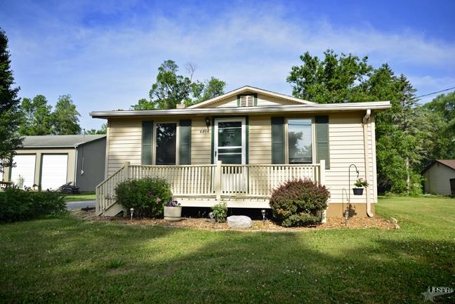 6806 Baer Road Fort Wayne, IN 46809 - Photo 2 of 27