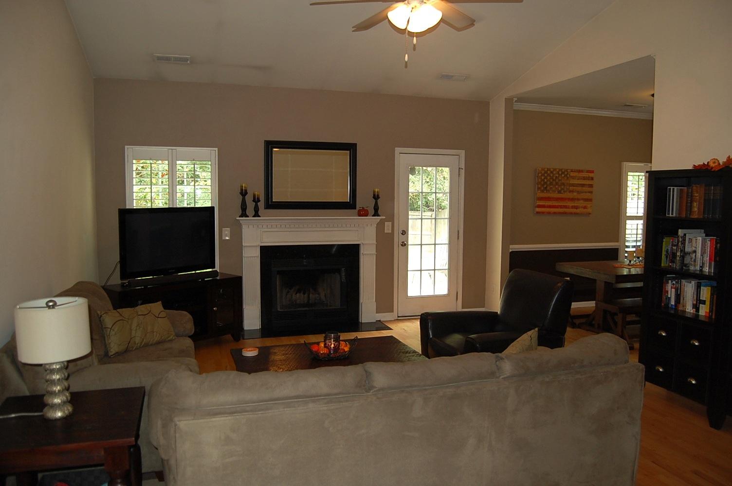 2746 August Road Johns Island, SC 29455 - Photo 4 of 20 Great room