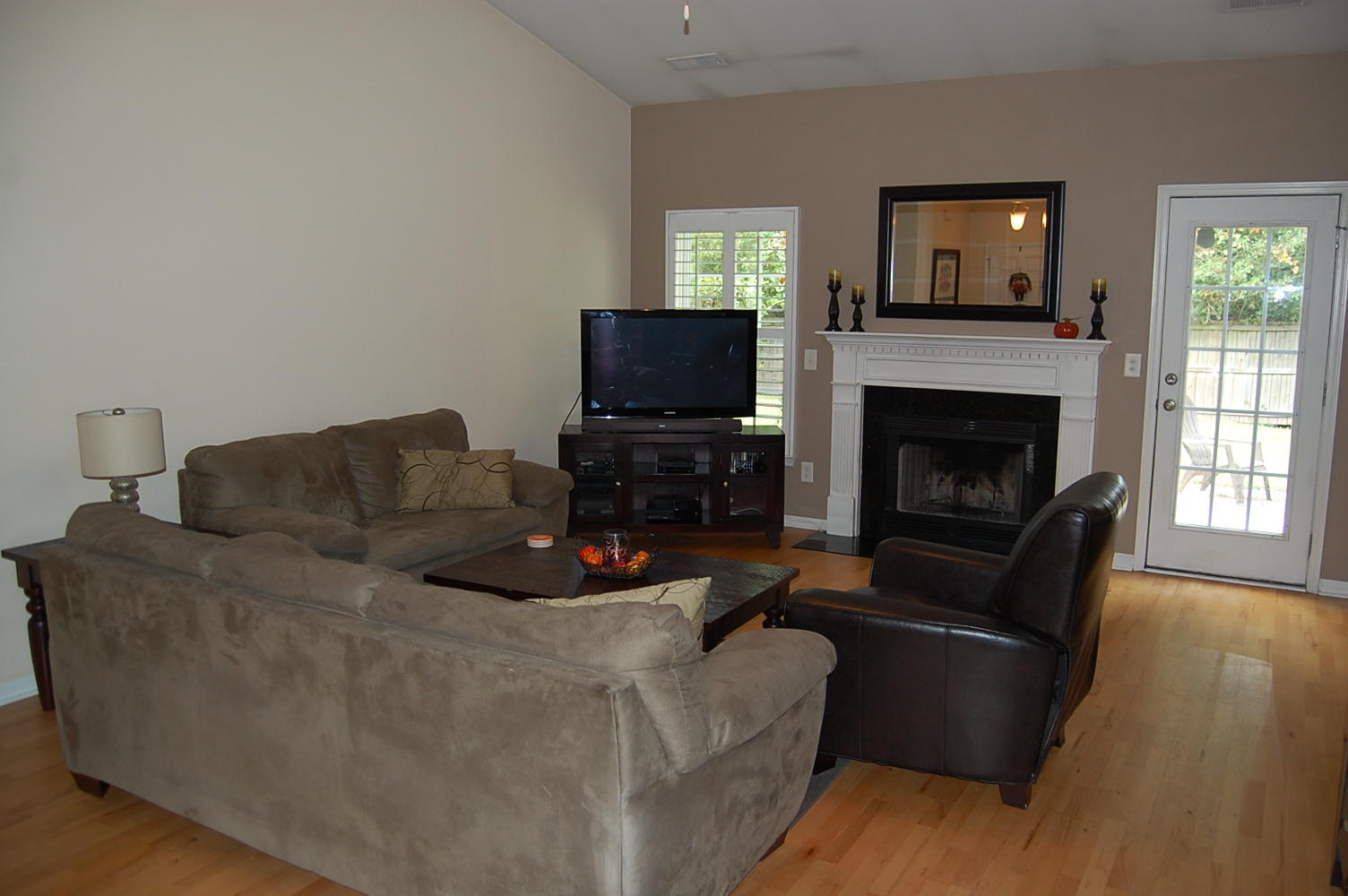 2746 August Road Johns Island, SC 29455 - Photo 5 of 20 Great room