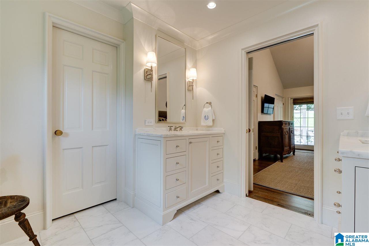 2912 Warrington Road Birmingham, AL 35223 - Photo 22 of 41