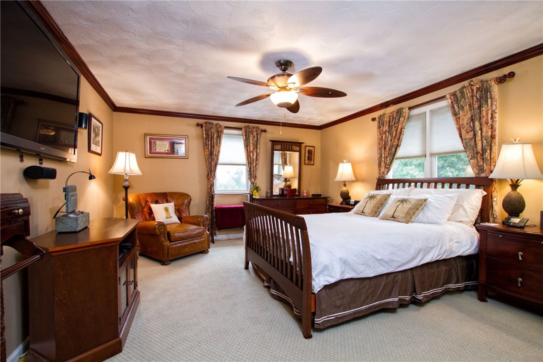 40 Roseneath Avenue Newport, RI 02840 - Photo 17 of 25