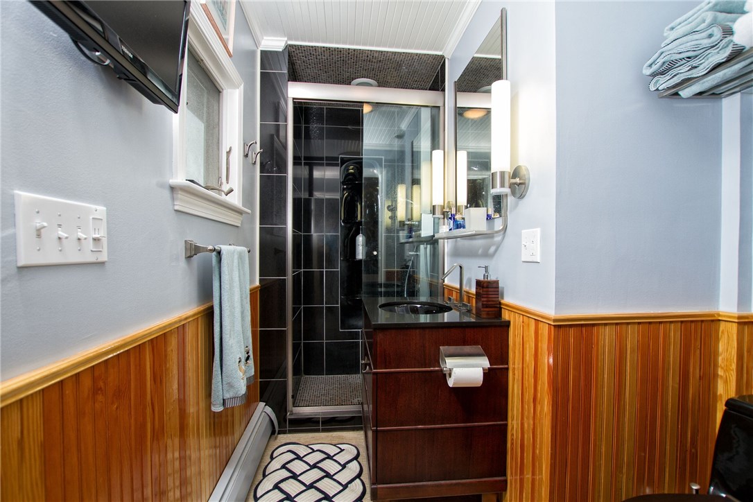 40 Roseneath Avenue Newport, RI 02840 - Photo 18 of 25