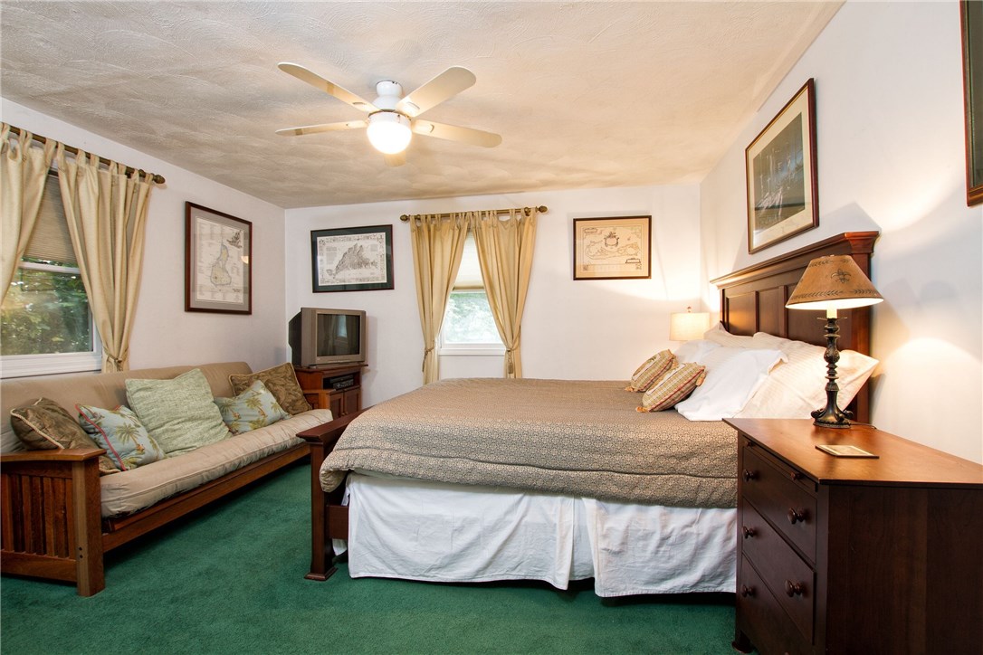 40 Roseneath Avenue Newport, RI 02840 - Photo 20 of 25