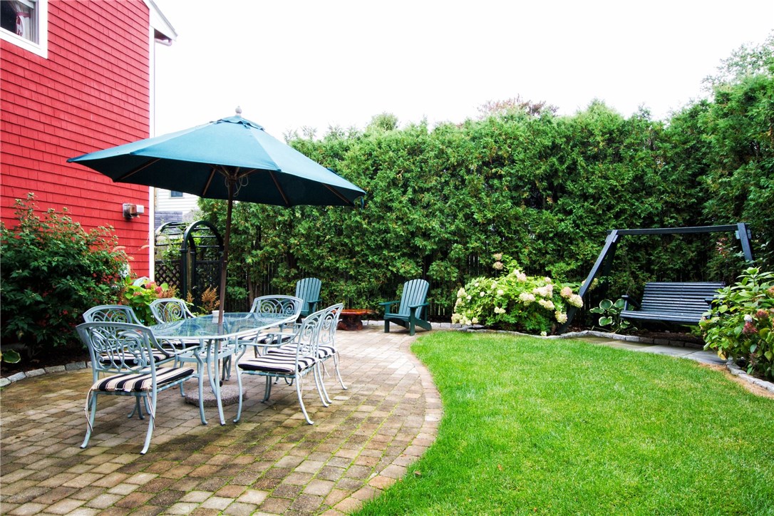 40 Roseneath Avenue Newport, RI 02840 - Photo 4 of 25