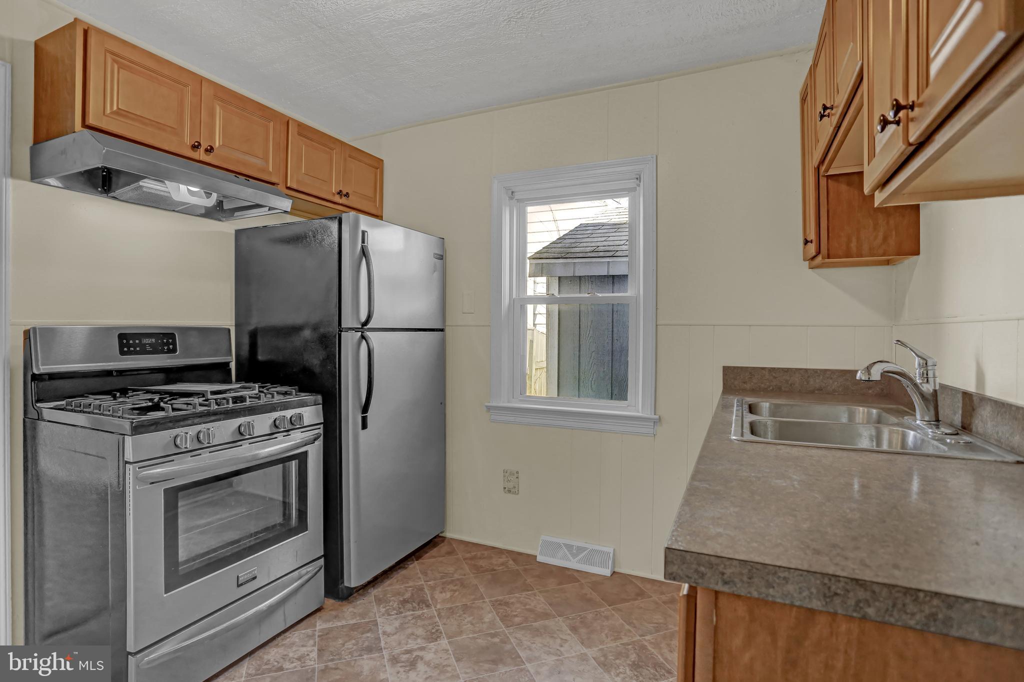1923 Filbert Street York, PA 17404 - Photo 14 of 32 Kitchen