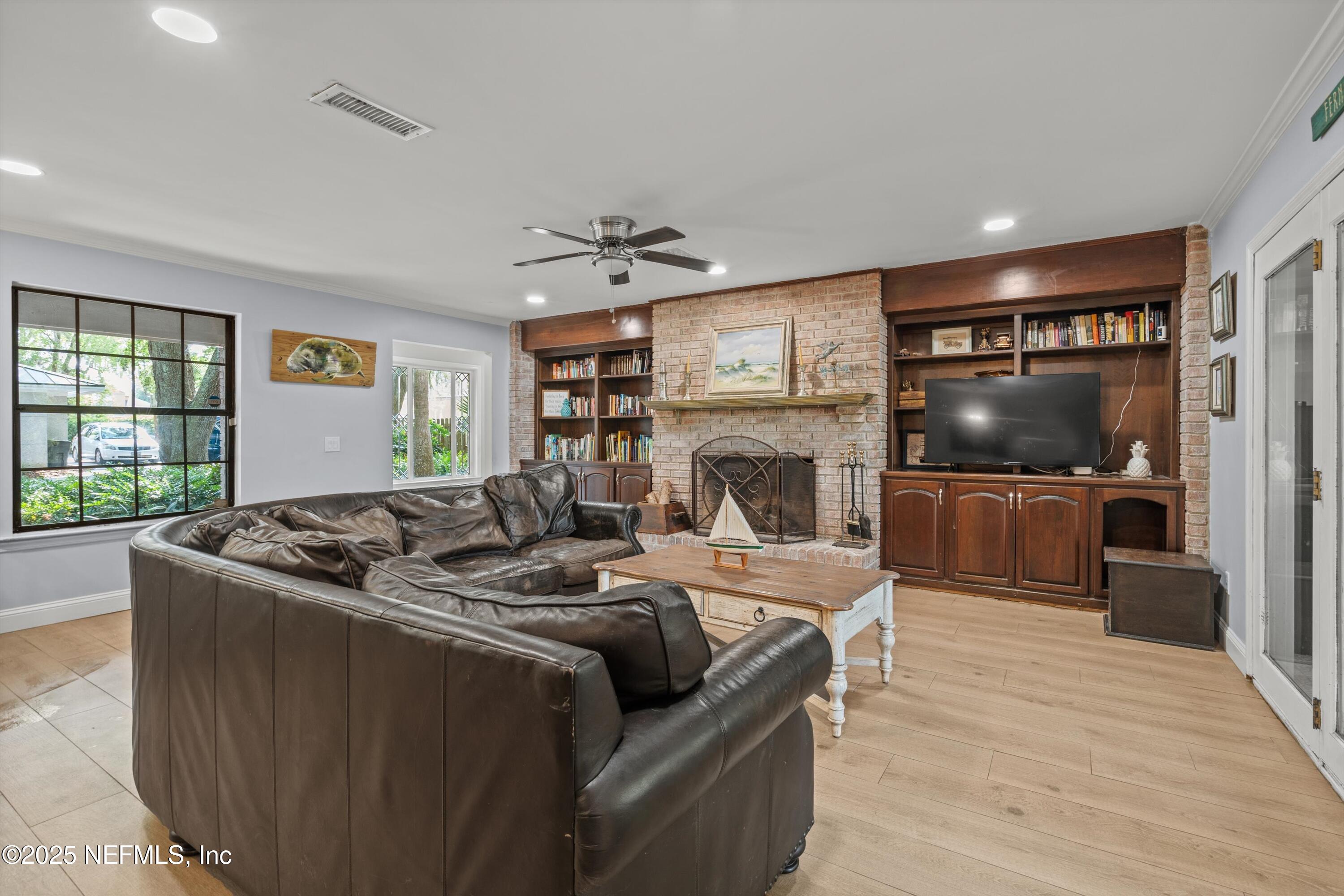 86183 Meadowfield Bluffs Road Yulee, FL 32097 - Photo 21 of 84 32-Living Room