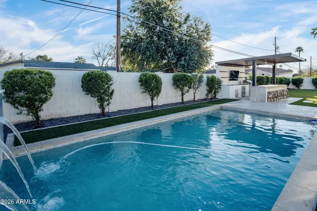 $2,095,000 | 4323 East Whitton Avenue, Phoenix, AZ 85018