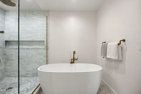 $2,050,000 | 4323 East Whitton Avenue, Phoenix, AZ 85018