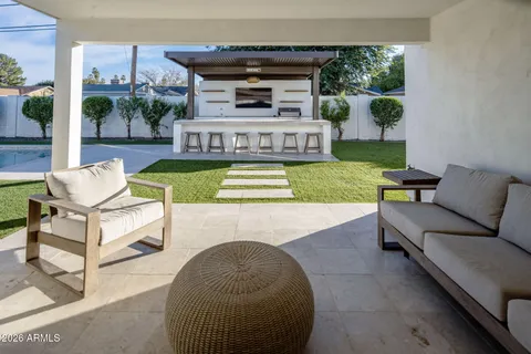 $2,095,000 | 4323 East Whitton Avenue, Phoenix, AZ 85018