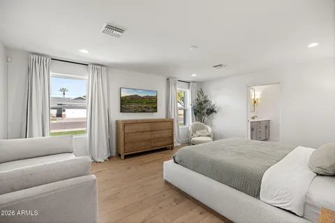 $2,050,000 | 4323 East Whitton Avenue, Phoenix, AZ 85018