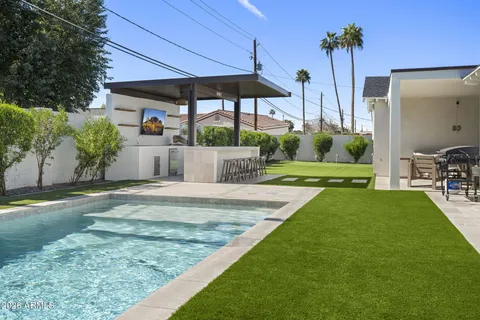 $2,050,000 | 4323 East Whitton Avenue, Phoenix, AZ 85018