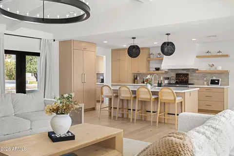 $2,050,000 | 4323 East Whitton Avenue, Phoenix, AZ 85018