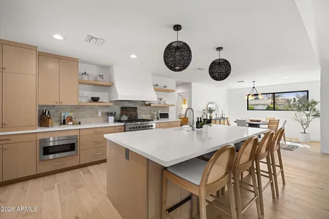 $2,050,000 | 4323 East Whitton Avenue, Phoenix, AZ 85018