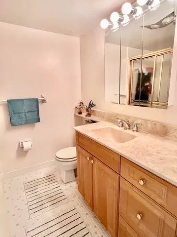 $240,000 | 231 East Lantana Road, Unit 202, Lantana, FL 33462