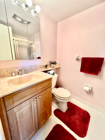 $240,000 | 231 East Lantana Road, Unit 202, Lantana, FL 33462