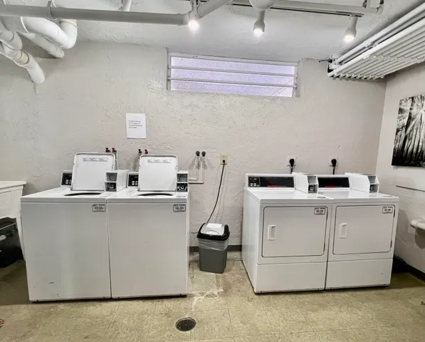 $240,000 | 231 East Lantana Road, Unit 202, Lantana, FL 33462