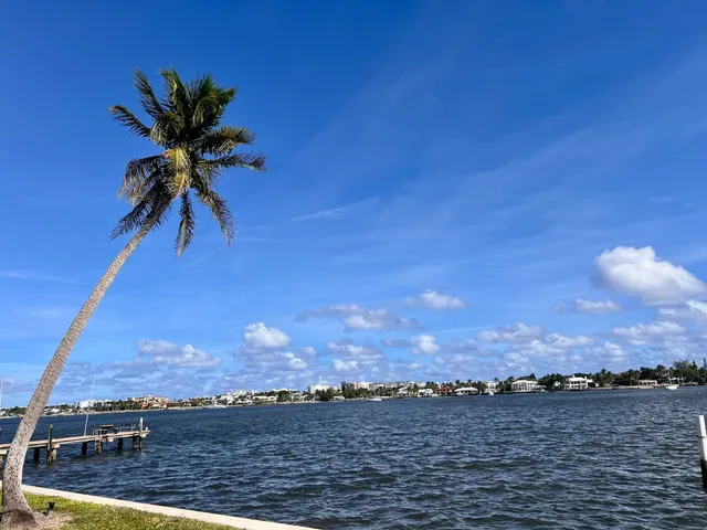 $240,000 | 231 East Lantana Road, Unit 202, Lantana, FL 33462