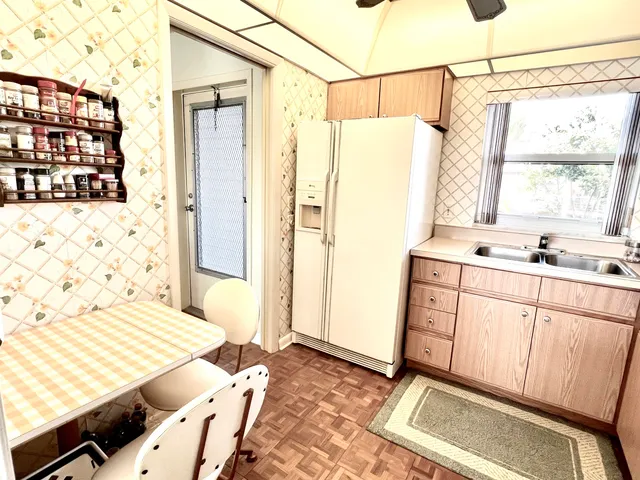 $240,000 | 231 East Lantana Road, Unit 202, Lantana, FL 33462