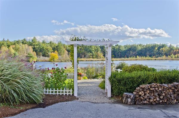 12 Azalea Drive Andover, MA 01810 - Photo 3 of 22 Gallery Image 3