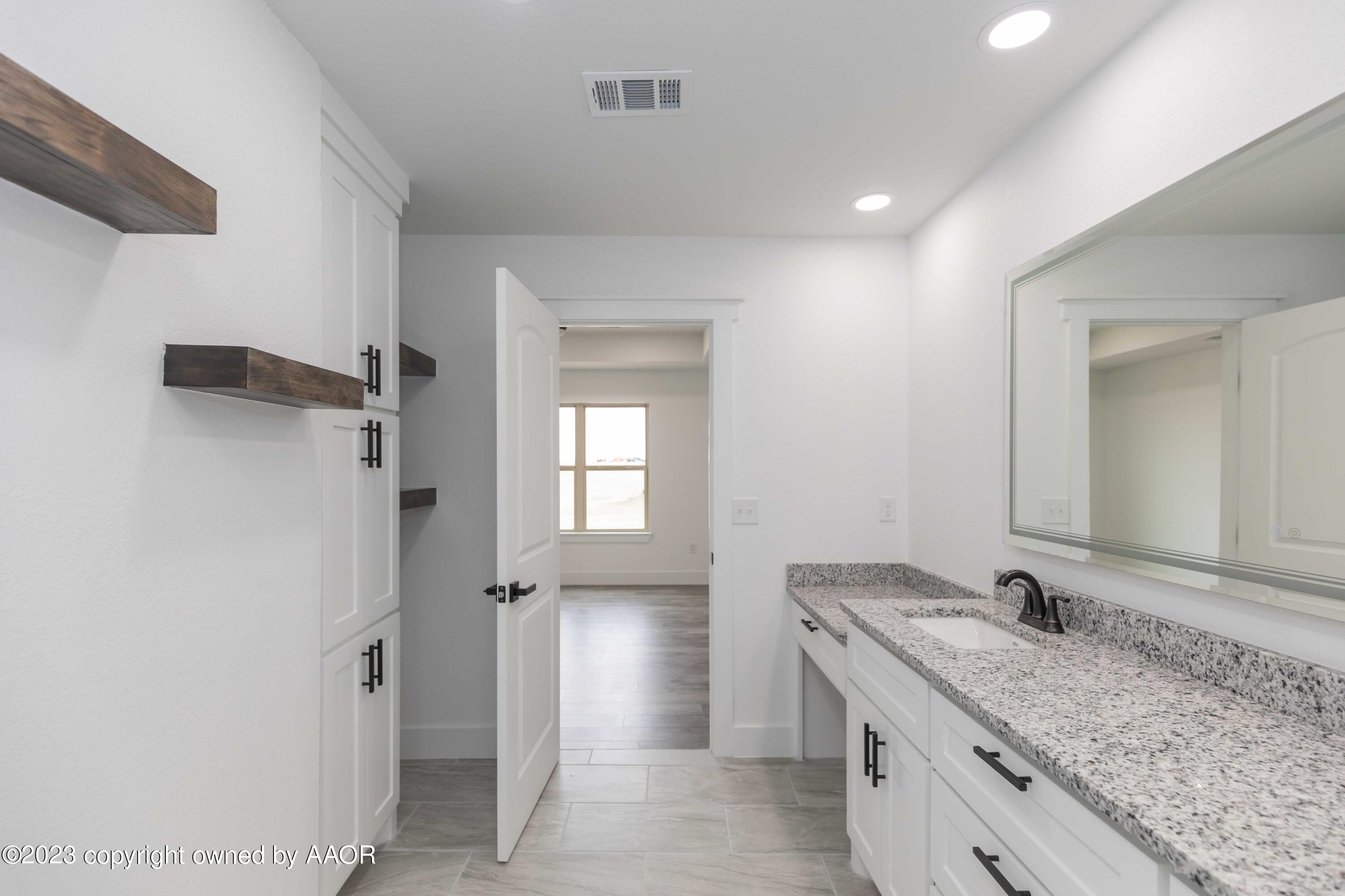 11701 Elk Road Amarillo, TX 79118 - Photo 23 of 39 MASTER BATH VIEW 2