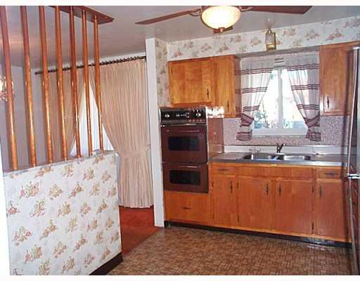 205 Erwin Place McKees Rocks, PA 15136 - Photo 5 of 12 Kitchen.