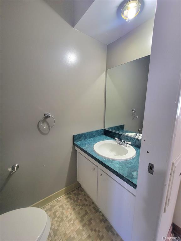 3458 Common Road Warren, MI 48092 - Photo 18 of 22